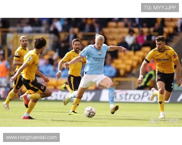 英超焦点战狼队迎战曼城争夺胜利展现球队实力与战术对决